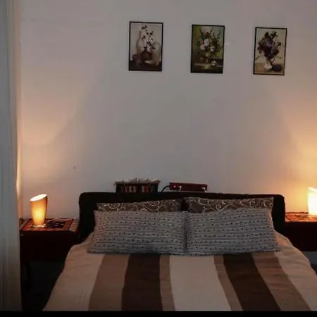 Old Town 4 *
